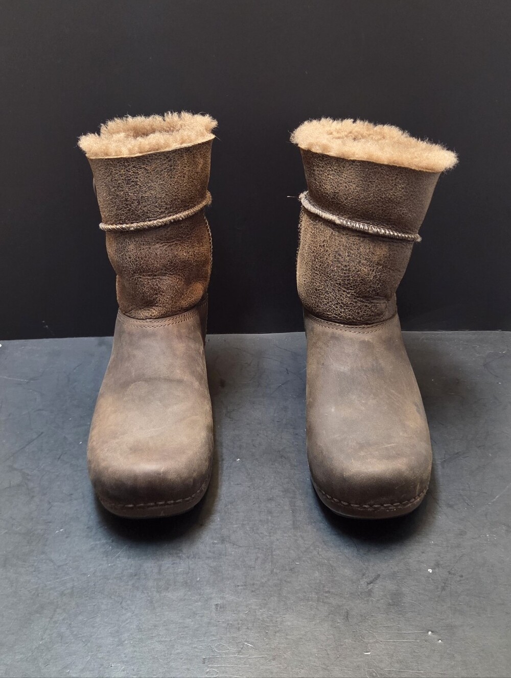 Dansko Stormy Women's Brown Leather Faux Fur Lined Pull On Boots Size 39. 0241